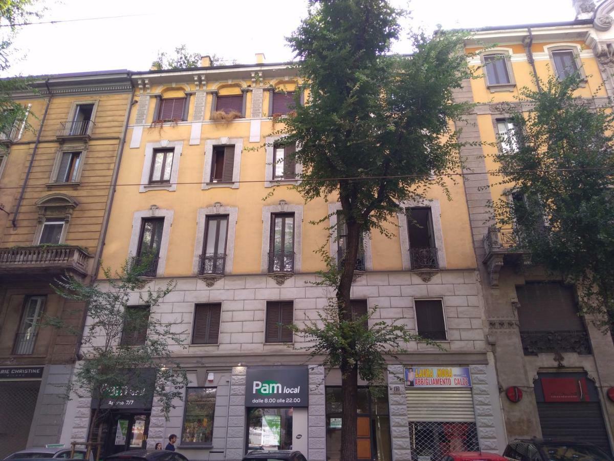 La Casa Dei Viaggiatori Apartment Milan Bagian luar foto